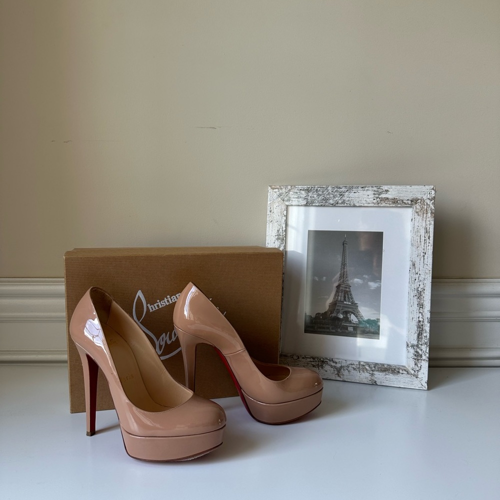 Selling Christian Louboutin Bianca 140 Nude Patent Leather Platform Heels 36